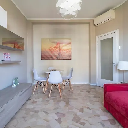 Apartment Altido Trendy Flat With Balcony, Easy Access To Centre *